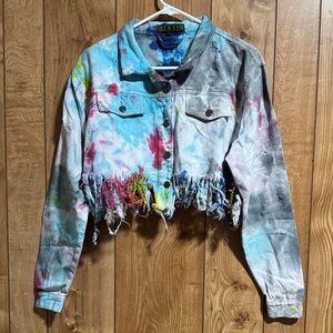 Tie-Dye Cropped Jean Jacket with Frayed Hem - Multicolor